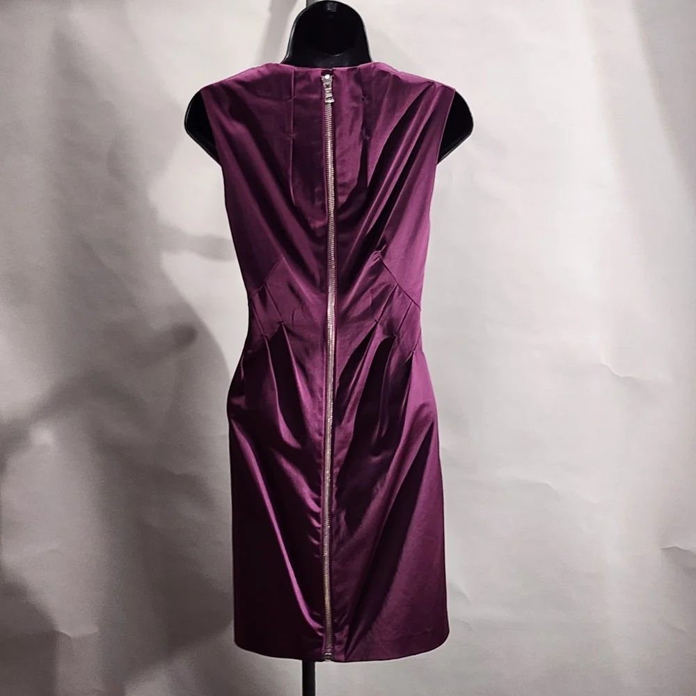 ROBERT RODRIGUEZ Elegant Purple Sleeveless Dress with Amazing Pleating Detail - Picture 2 of 7